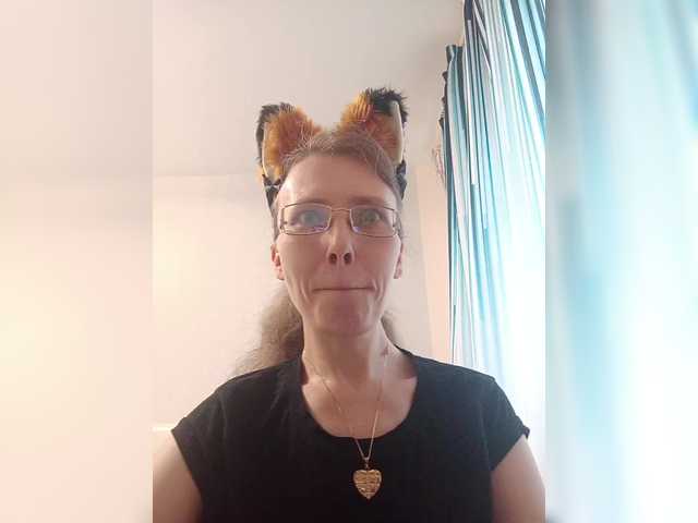 Preview of -queen-margo-