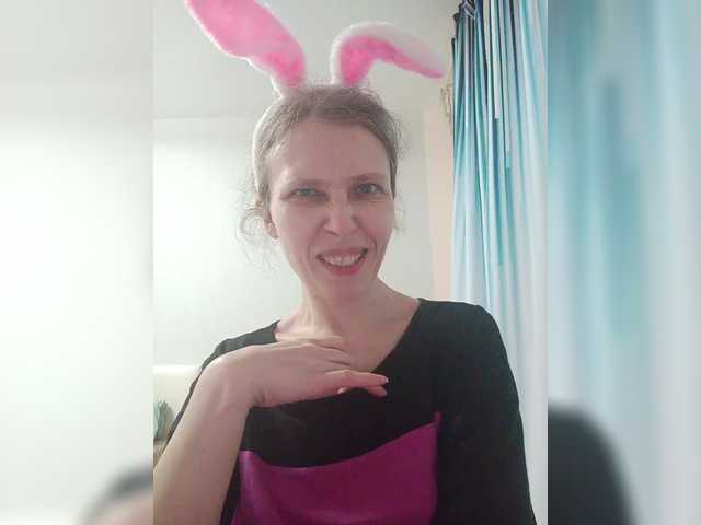 -queen-margo-'s BongaCams show and profile