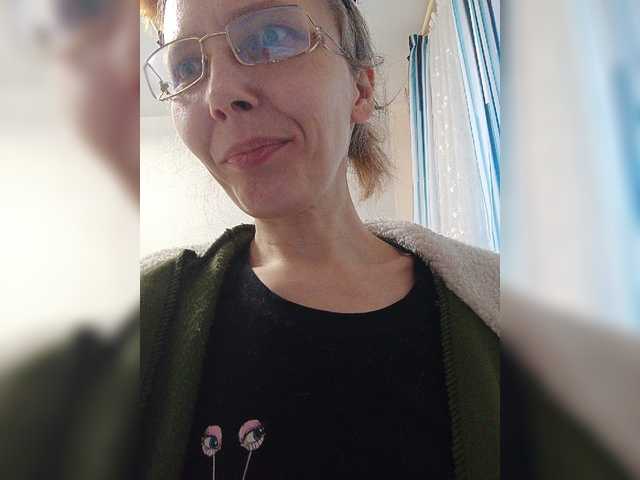 -queen-margo-'s BongaCams show and profile