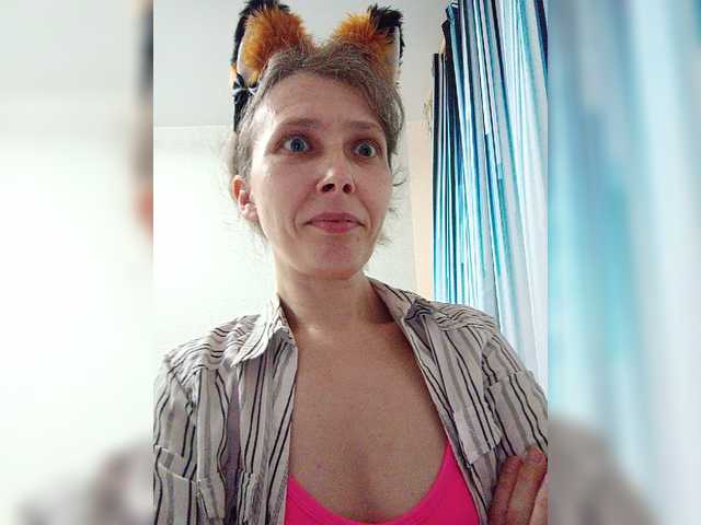  -queen-margo- chat room
