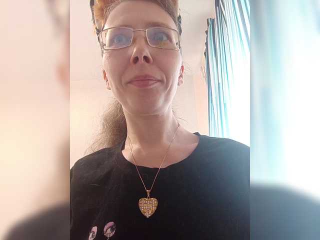 Preview of -queen-margo-