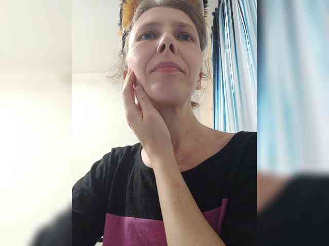 -Queen-Margo- webcam