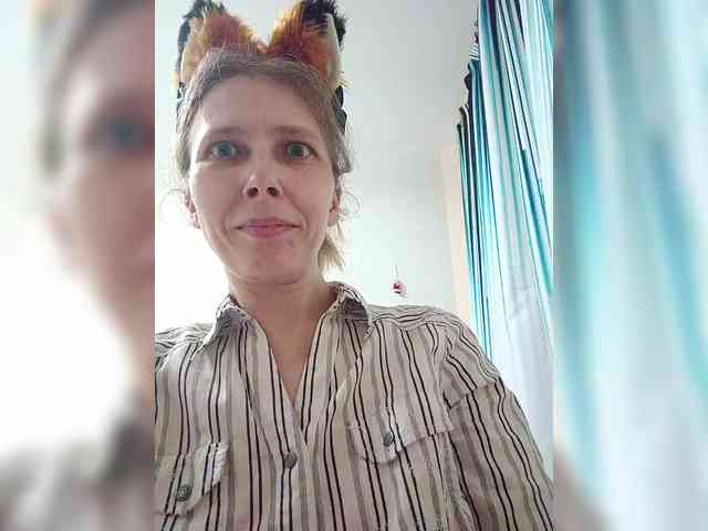 -Queen-Margo- webcam