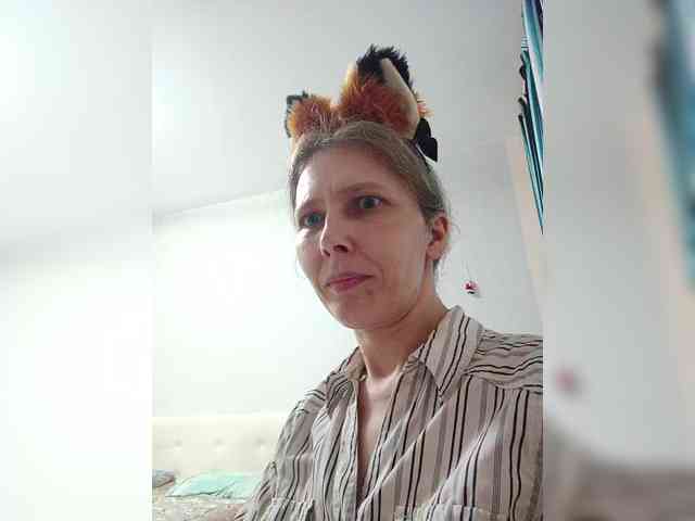 -Queen-Margo- webcam