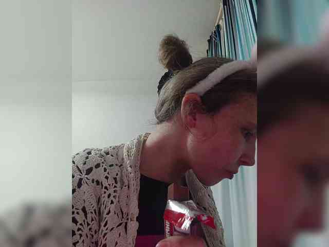 -Queen-Margo- webcam