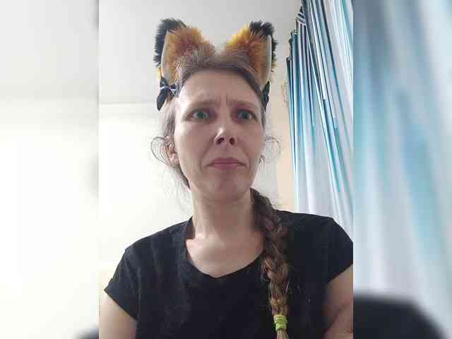 -Queen-Margo- webcam