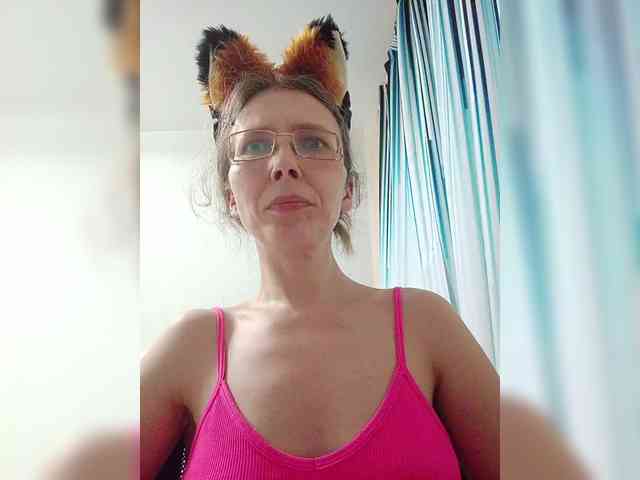 -Queen-Margo- webcam