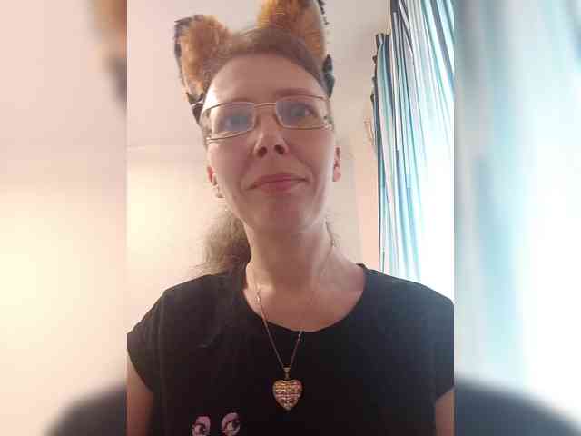 -Queen-Margo- webcam