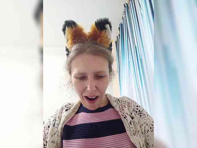 -Queen-Margo- webcam