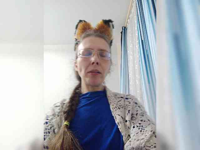 -Queen-Margo- webcam