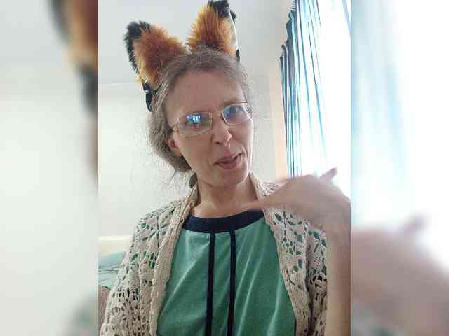 -Queen-Margo- webcam
