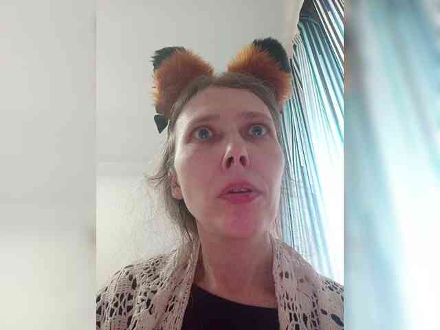 -Queen-Margo- webcam