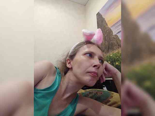 -Queen-Margo- webcam