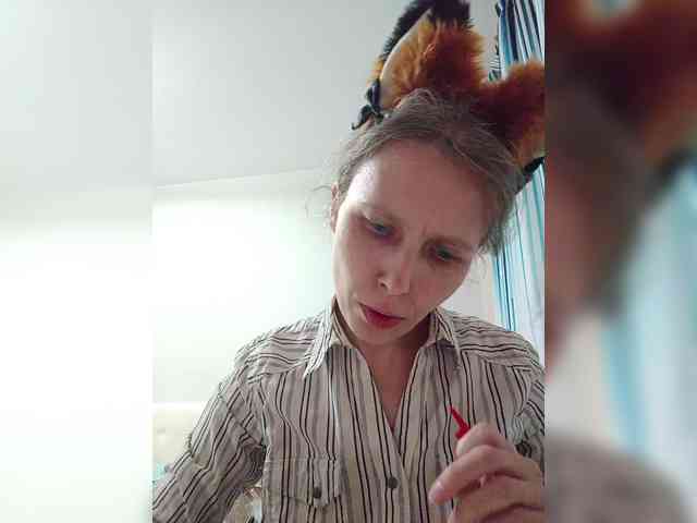 -Queen-Margo- webcam
