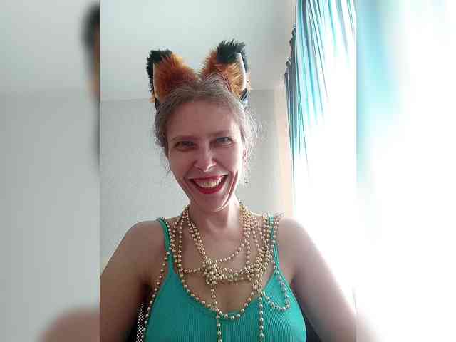 -Queen-Margo- webcam