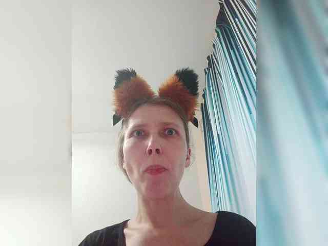 -Queen-Margo- webcam