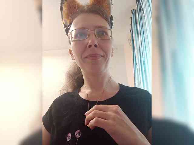 -Queen-Margo- webcam