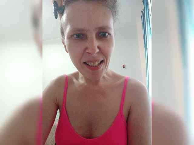 -Queen-Margo-