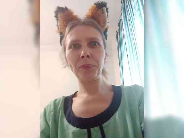 -Queen-Margo- webcam