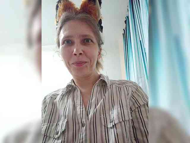 -Queen-Margo- webcam