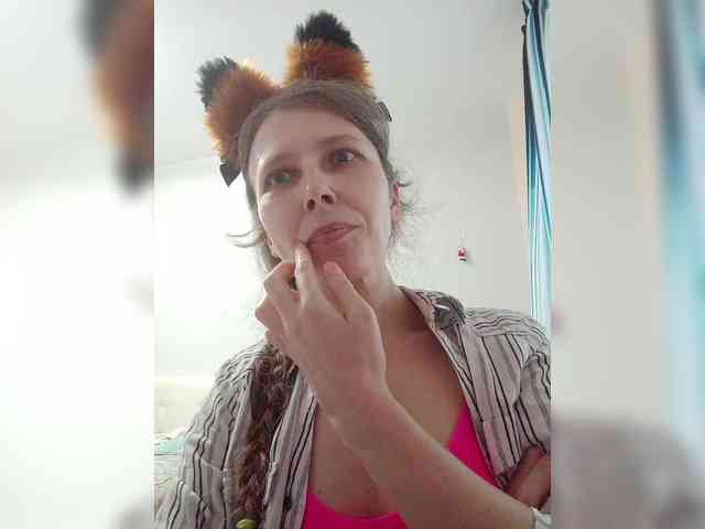 -Queen-Margo-