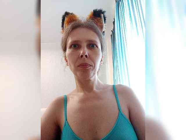 -Queen-Margo- webcam