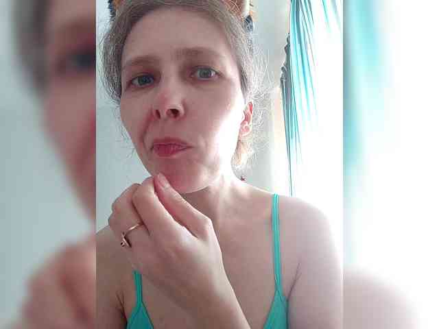 -Queen-Margo- webcam