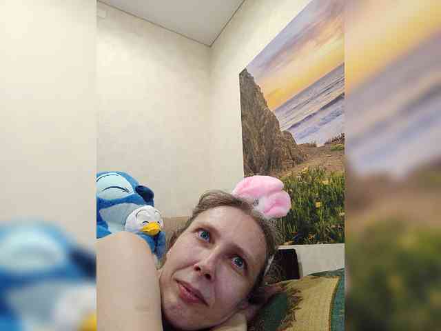 -Queen-Margo- webcam