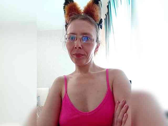 -Queen-Margo- webcam