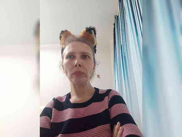 -Queen-Margo- webcam