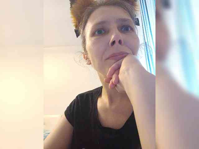 -Queen-Margo- webcam