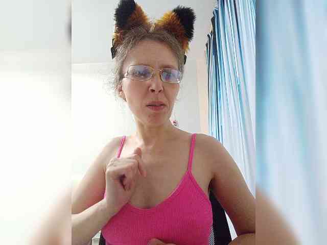-Queen-Margo- webcam