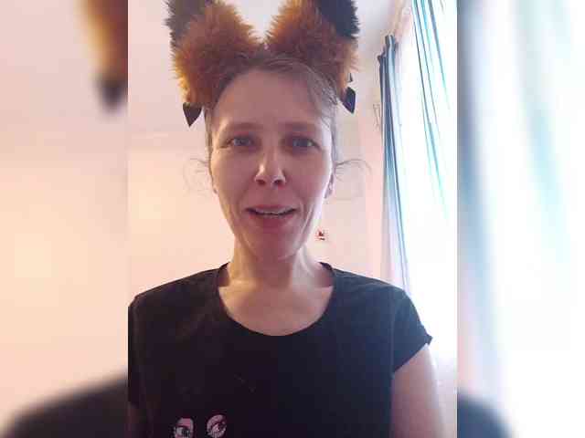 -Queen-Margo- webcam