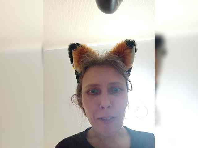 -Queen-Margo- webcam