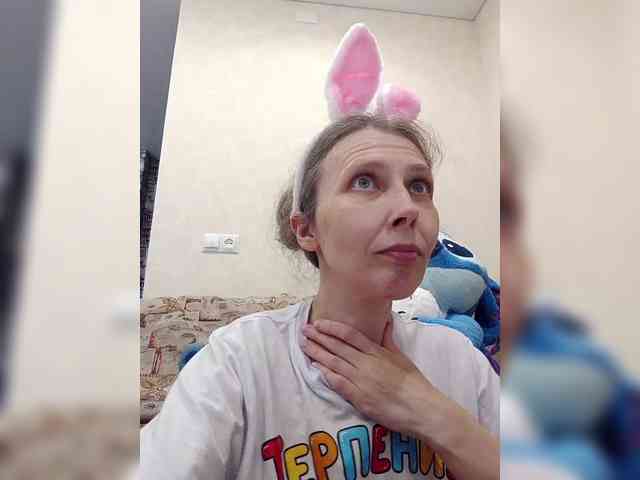 -Queen-Margo- webcam
