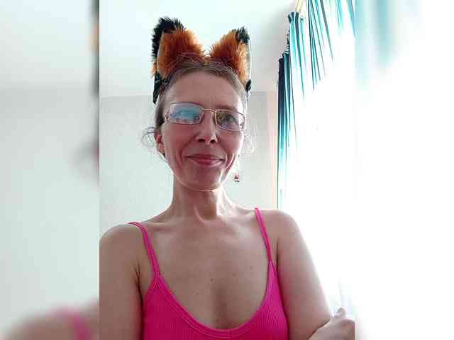 -Queen-Margo- webcam