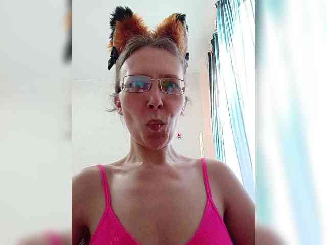 -Queen-Margo- webcam