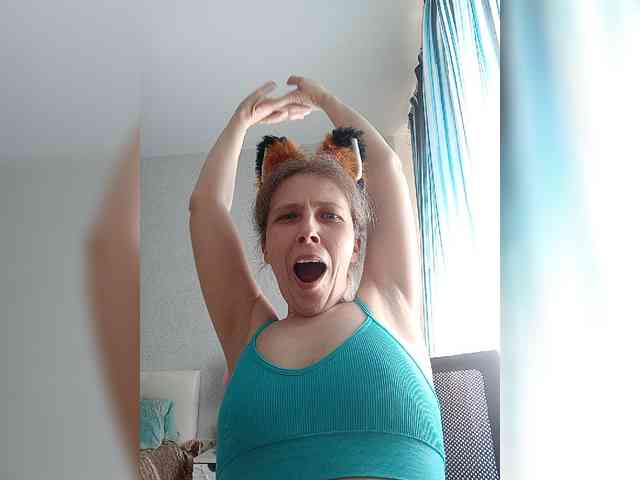 -Queen-Margo- webcam
