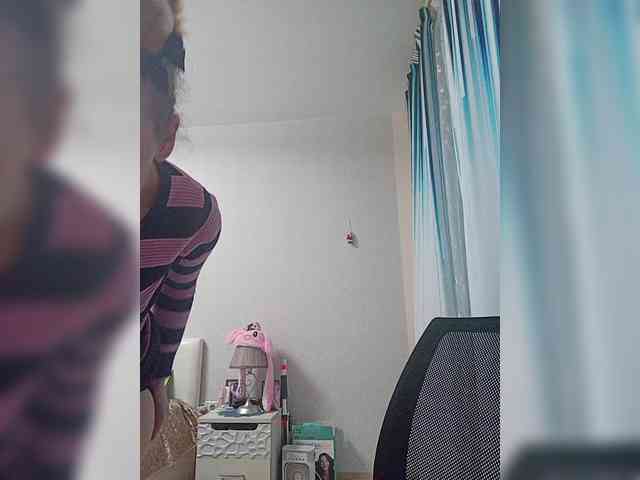 -Queen-Margo- webcam