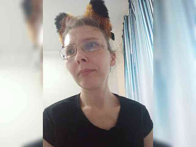 -Queen-Margo- webcam