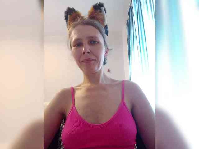 -Queen-Margo- webcam