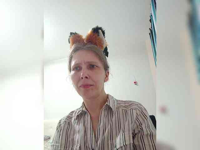 -Queen-Margo- webcam