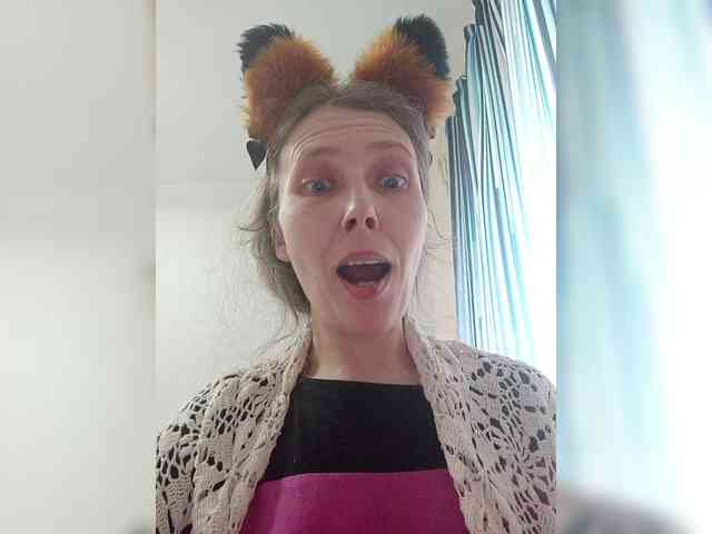 -Queen-Margo- webcam