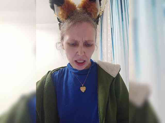 -Queen-Margo- webcam