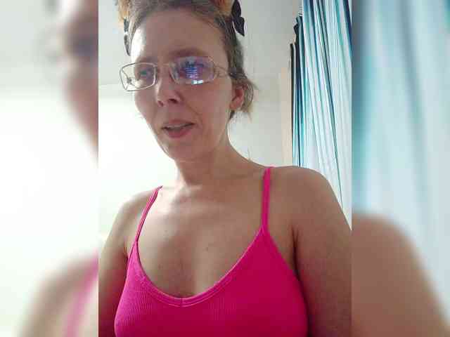 -Queen-Margo- webcam