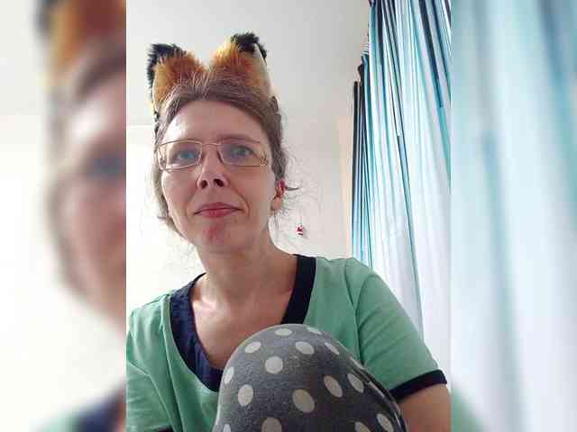 -Queen-Margo- webcam