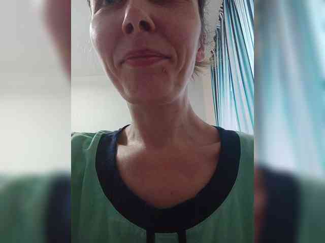 -Queen-Margo- webcam