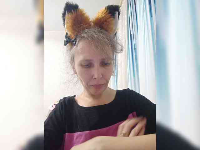 -Queen-Margo- webcam