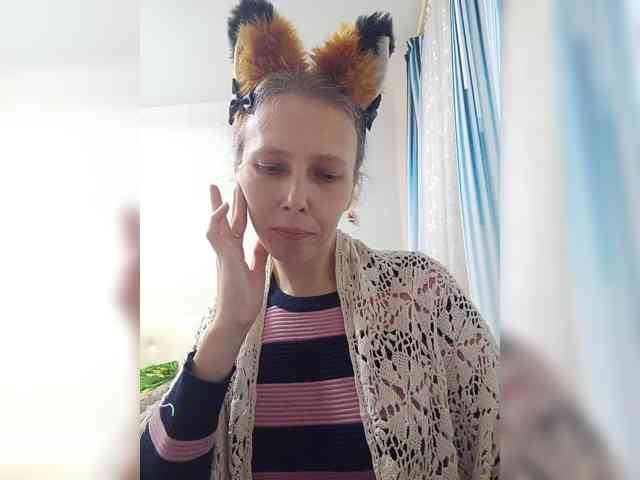 -Queen-Margo- webcam