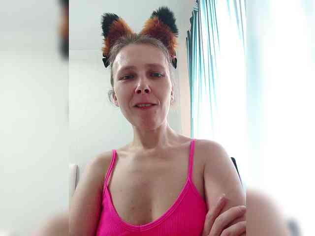-Queen-Margo- webcam